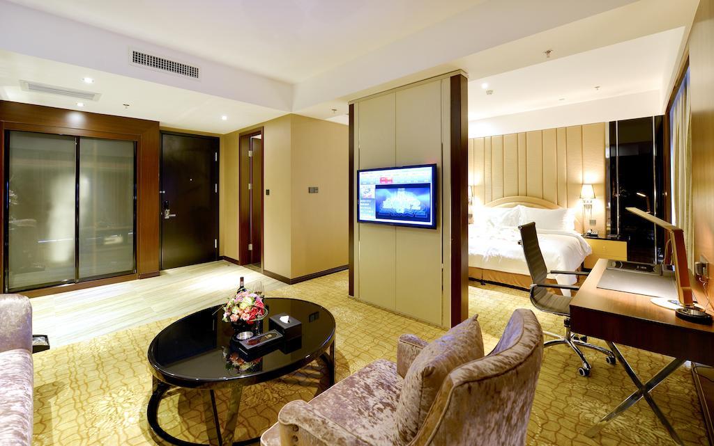 Xiamen Discovery Hotel Exterior photo