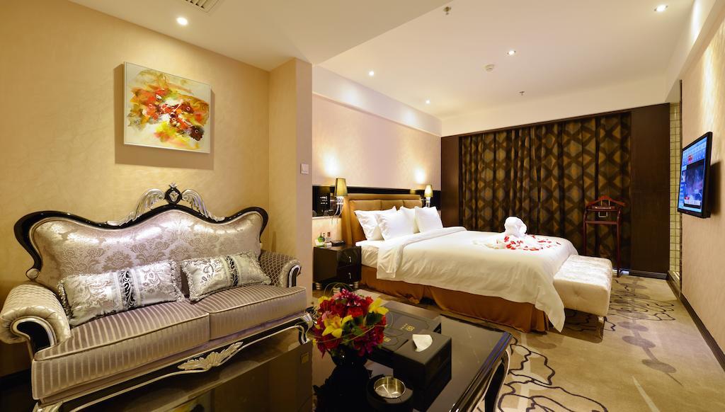 Xiamen Discovery Hotel Exterior photo